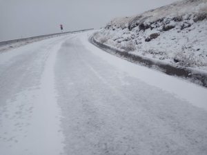 CNAIR Utilajele de deszapezire actioneaza pe drumurile din judetele Prahova si Arges