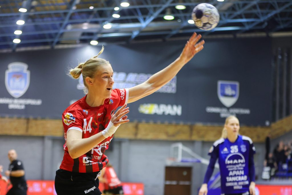 CSM Bucuresti anunta transferul extremei suedeze Matilda Forsberg de la principala rivala pentru titlu
