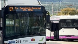 Clujenii din zona Intre Lacuri au fost ascultati Linia 57 va avea program extins si curse suplimentare inclusiv in weekend