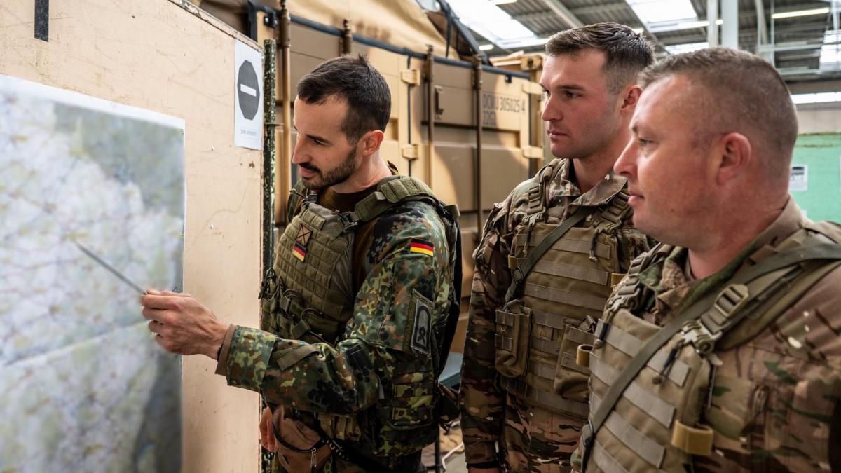 MApN Militarii romani au participat la exercitiul Orion 26 alaturi de aliatii NATO Suntem