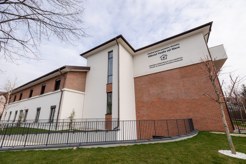 Mai sunt locuri disponibile in noul camin pentru varstnici din Cluj dar se ocup repede Iata cum poti inscrie un membru al familiei inainte sa fie prea tarziu