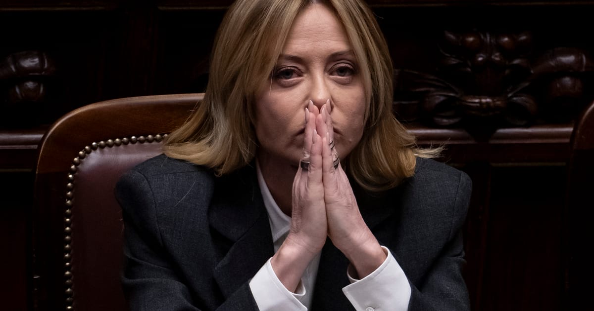 Meloni din Italia se distantzeaza de Trump in tentativa de a si recastiga conducerea guvernului sau