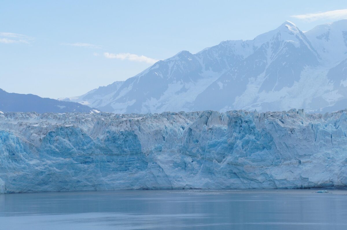 Proteste de amploare in Argentina dupa adoptarea unei legi care permite mineritul in zonele glaciare