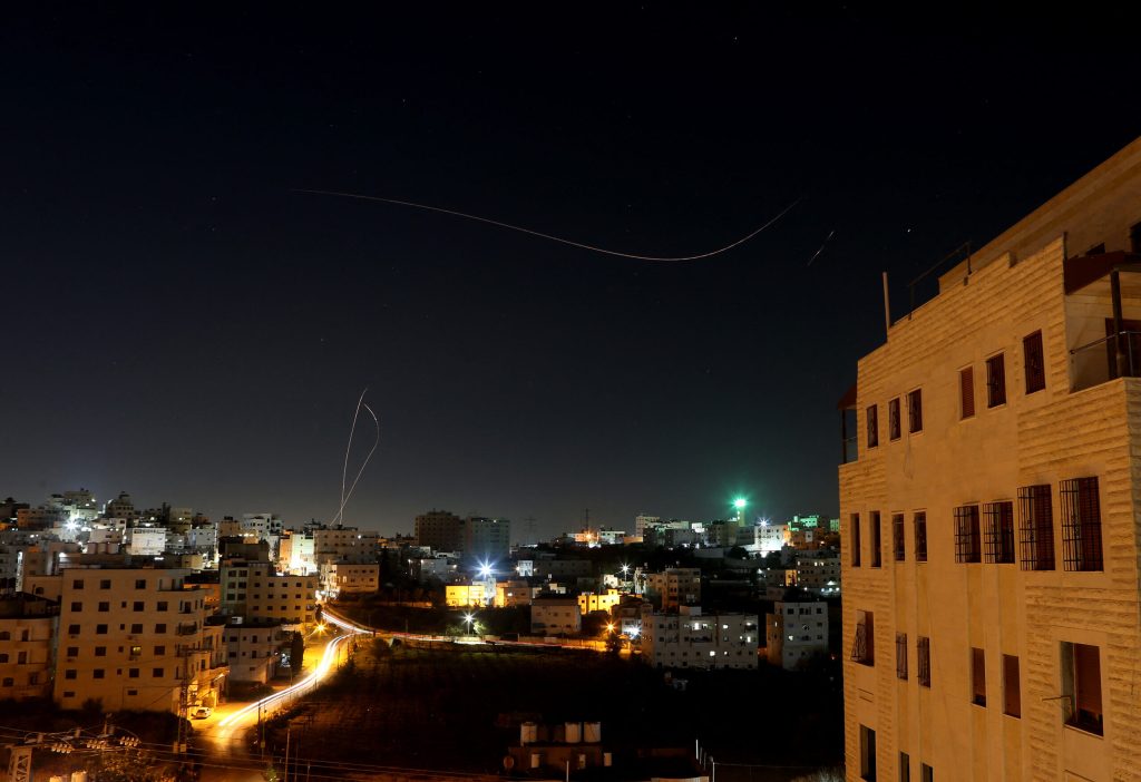 Razboiul din Orientul Mijlociu ziua 38 Atacuri reciproce intre Israel si Iran Axios SUA Iran si mediatorii fac eforturi pentru un armistitiu de 45 de zile