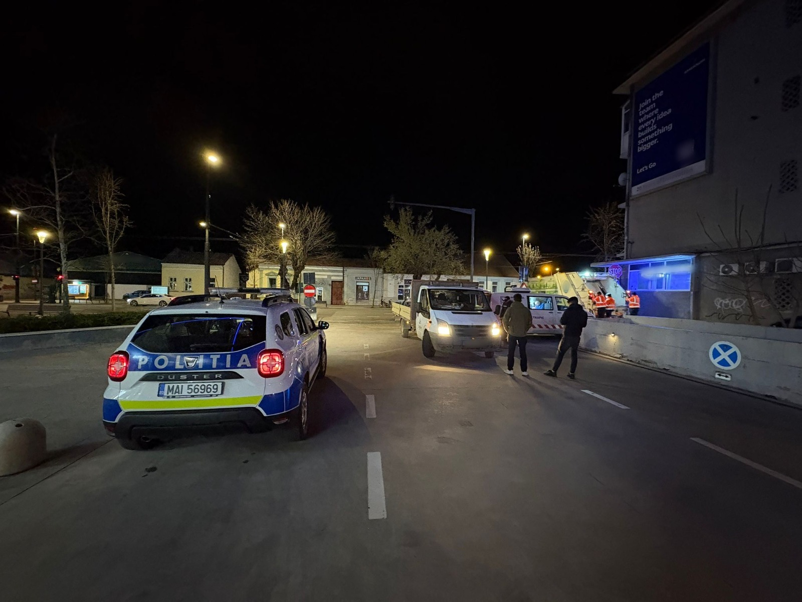 Smecherii agresivi din traficul clujean prinsi de politie Masinile lor prezentau modificari neautorizate si emisia de noxe depasea limitele Ce masuri a luat politia