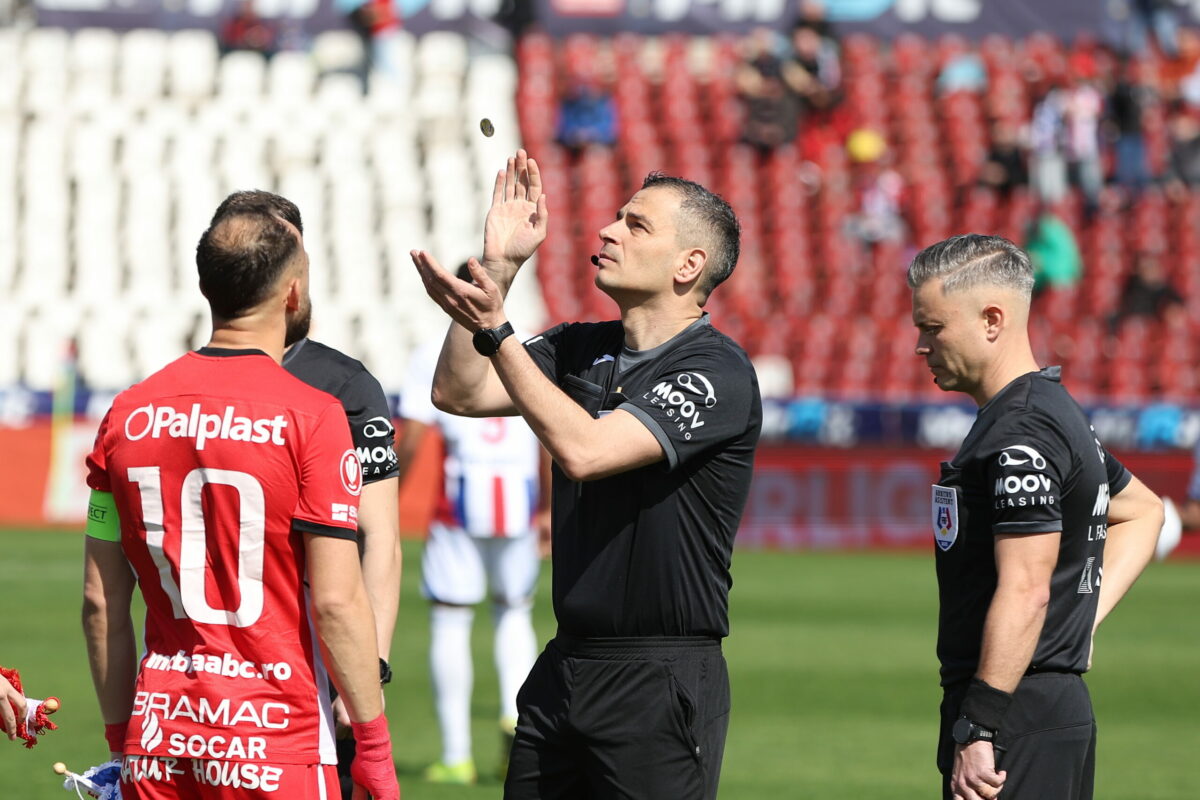Superliga de fotbal Ce meciuri sunt planificate inainte de Paste
