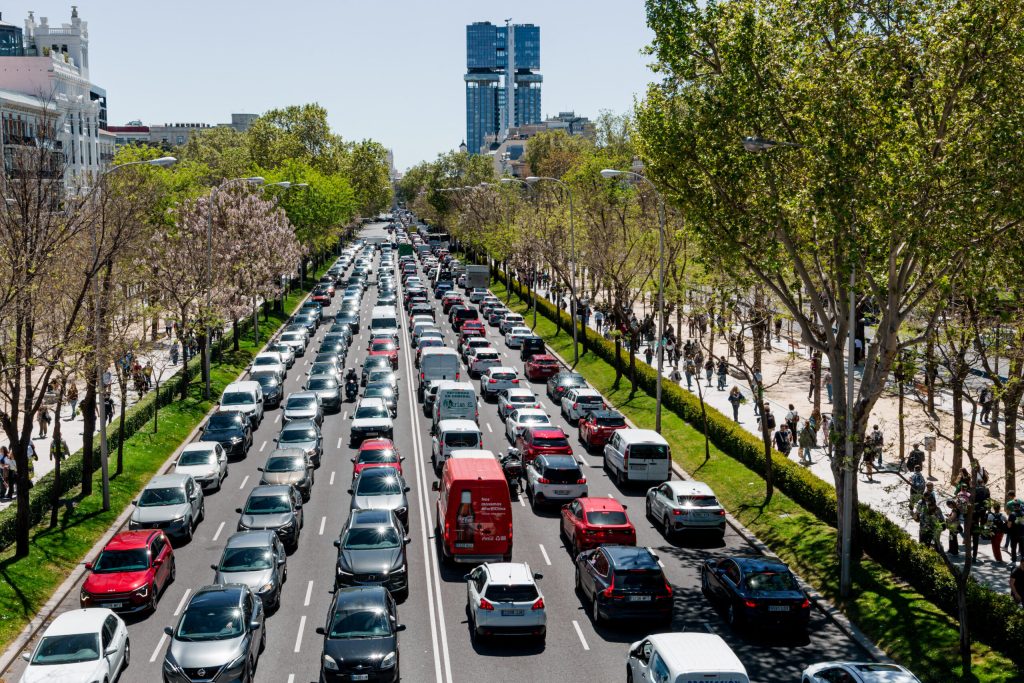 UE face apel ca europenii sa calatoreasca mai putin pentru a preveni criza energetica