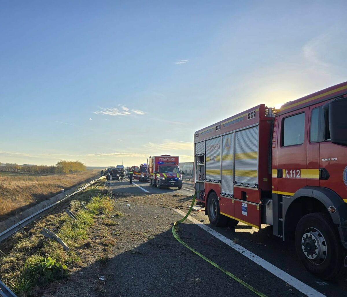 accident grav pe a2 un mort doua persoane ranite o masina a ajuns pe camp