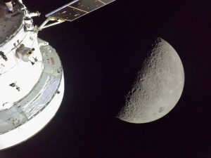 imagini istorice din apropierea lunii astronautii misiunii artemis ii se intoarc maine pe terra