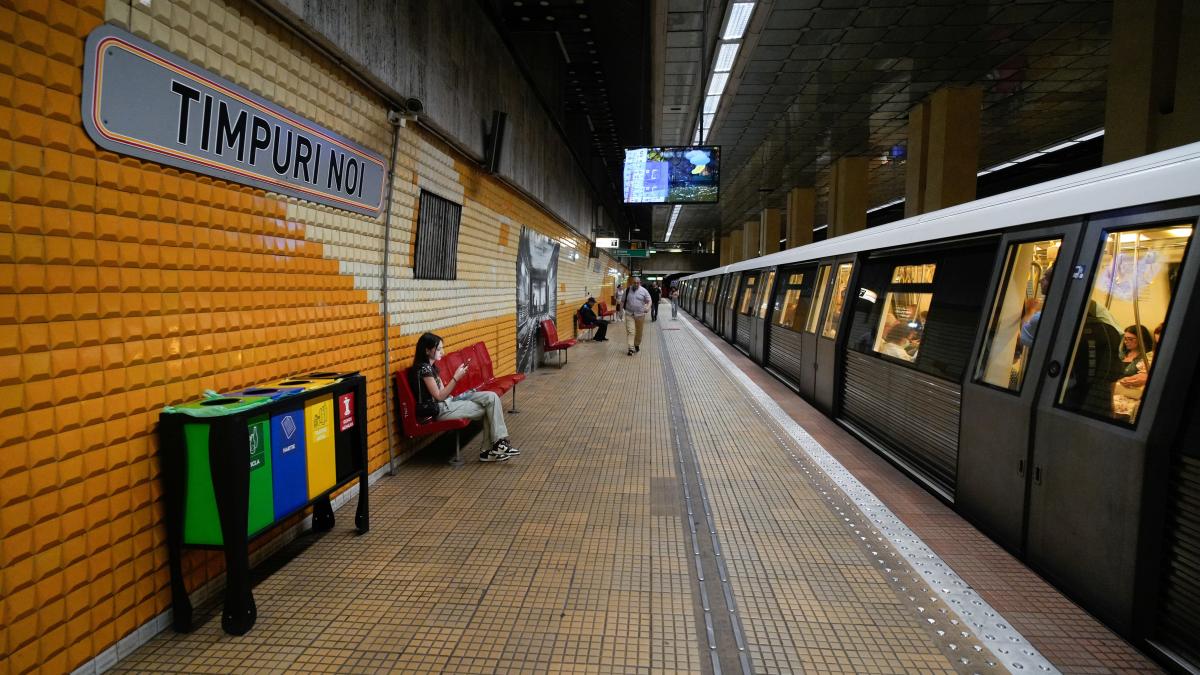 peste 10000 de persone au semmnat o petitie prin care solicita sa nu se majoreze pretul biletului la metrou