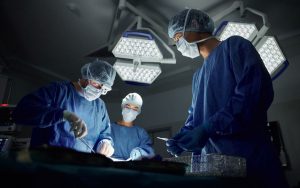 A mers la o petrecere iar a doua zi credea ca este mahmur dar a aflat ulterior ca are o tumora cerebrala Ce simptome a intampinat un tanar de doar 21 de ani