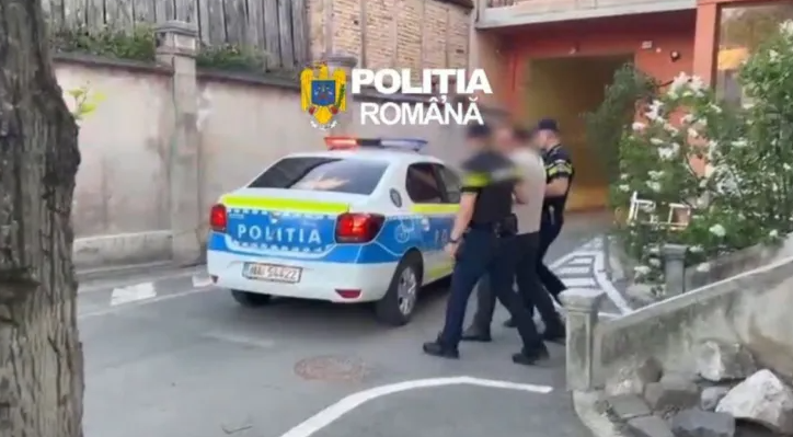 Agresorul care a lovit un bărbat și l-a jefuit de 20.000 de lei în Cluj-Napoca a fost reținut pentru 30 de zile. 3 Agresorul care a lovit un barbat si l a jefuit de 20000 de lei in Cluj Napoca a fost retinut pentru 30 de zile