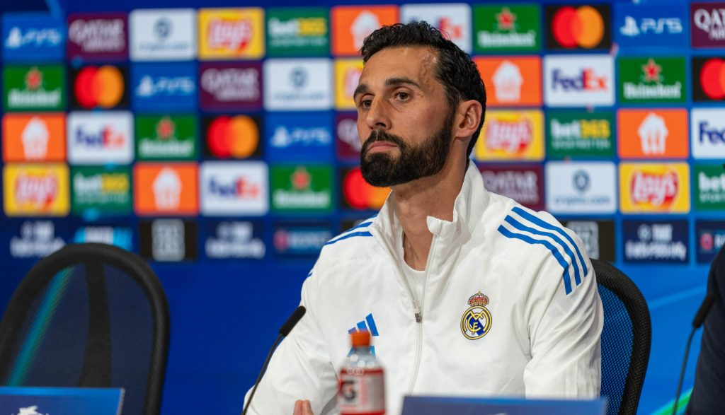 Arbeloa sustine ca s ar simti fericit daca Mourinho l ar succeda la Real Madrid