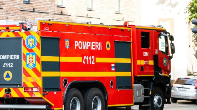 Atentie soferi Pompierii intervin de urgenta pe Bulevardul Muncii din Cluj Napoca
