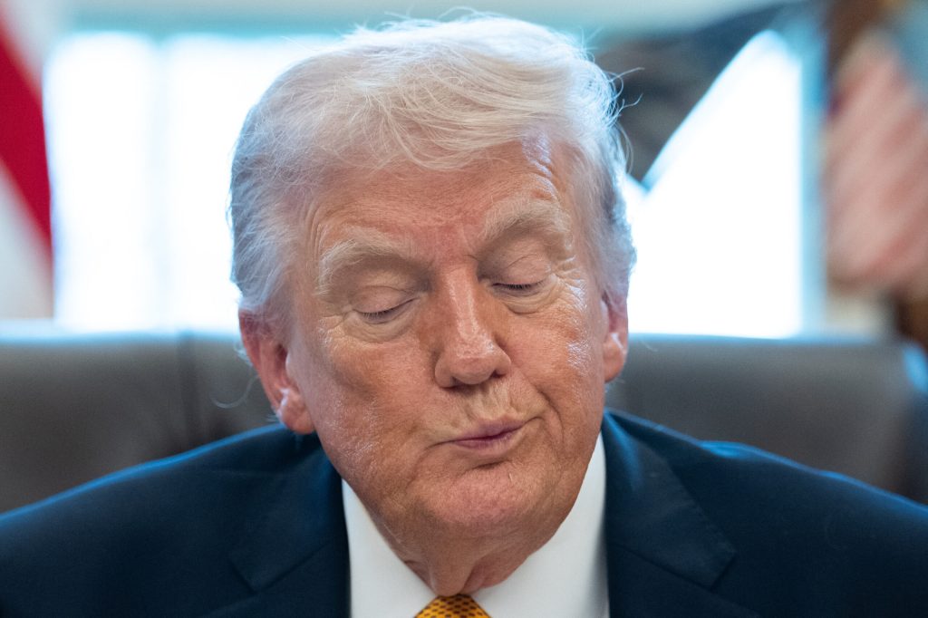 Blocajul cu Iranul ar putea sa l plaseze pe Trump intr o situatie si mai complicata decat inainte de inceperea razboiului