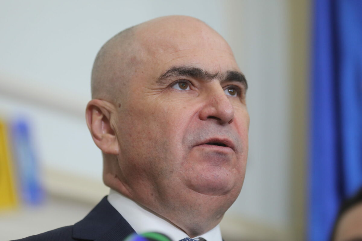 Bolojan, despre profesori: „Acești oameni merită respect” / „Este esențial să ne respectăm părinții” 2 Bolojan despre profesori AcesTi oameni merita respect Este esential sa ne respectam parintii