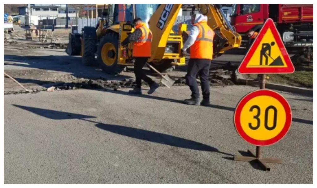 Cosmar pentru locuitorii din Borhanci O strada este plina de praf si noroi din cauza lucrarilor A devenit aproape impracticabila in ultima perioada