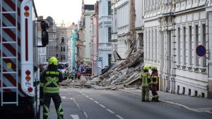 Doua romance disparute in urma exploziei si prabusirii unei cladiri in Germania
