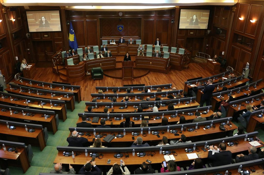 Kosovo va desfasura alegeri anticipate pe 7 iunie pentru a treia oara in ultimele 16 luni