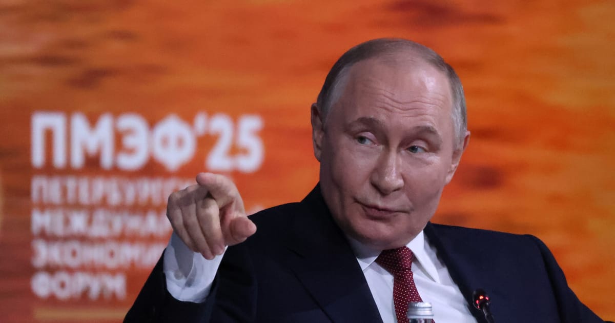 Moscova invita politicieni germani de extrema dreapta la Davos ul lui Putin