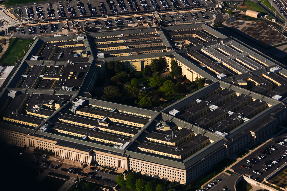 Noua echipă de la Pentagon se accelerează pentru a implementa instrumente AI avansate în cele mai sensibile rețele ale Americii. 2 Noua echipa de la Pentagon se accelereaza pentru a implementa instrumente AI avansate in cele mai sensibile retele ale Americii