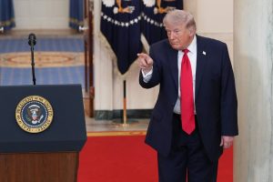 Pietele globale in declin iar petrolul trece de 110 dolari dupa avertizarea lui Trump catre Iran Ceasul ticaie