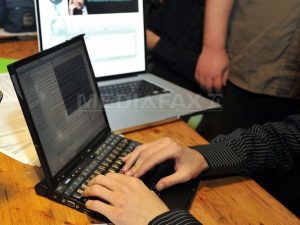 Platforma educationala vizata de hackeri Datele a 275 de milioane de persoane sunt in risc