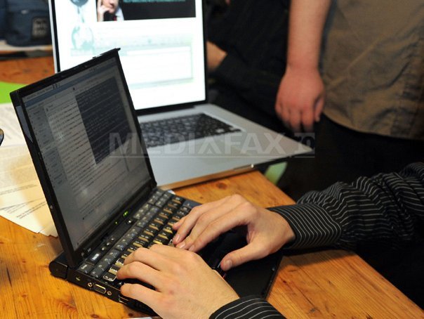 Platforma educationala vizata de hackeri Datele a 275 de milioane de persoane sunt in risc