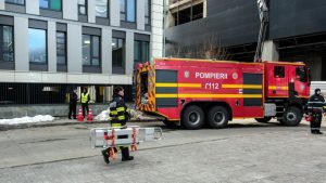 Pompierii au fost activi pe parcursul intregului weekend Peste 4700 de misiuni si 32 de persoane salvate din incendii si accidente rutiere