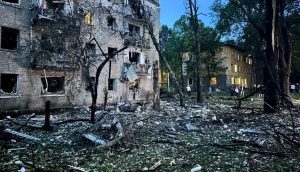 Rusia lanseaza unul dintre cele mai mari atacuri aeriene asupra Ucrainei Peste 500 de drone si zeci de rachete au lovit opt regiuni