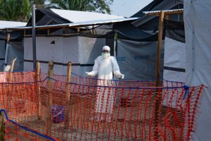 Scena de epidemie in Congo din cauza unei noi tulpini de Ebola 80 de vieti pierdute