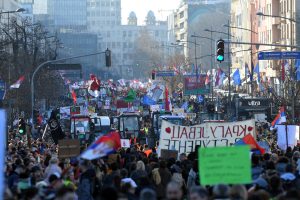 Transportul feroviar din Serbia suspendat nainte de un mare protest al studentilor