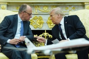 Trump il ataca vehement pe cancelarul Germaniei pentru atitudinea sa fata de Ucraina Ce observatii ii face