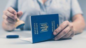 Ucraina include Romania pe lista tarilor care pot obtine dubla cetatenie