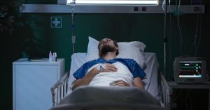 Un barbat a crezut ca are o simpla problema digestiva dar a murit la cateva luni dupa aparitia primelor simptome Se confrunta cu o afectiune denumita ucigasul tacut