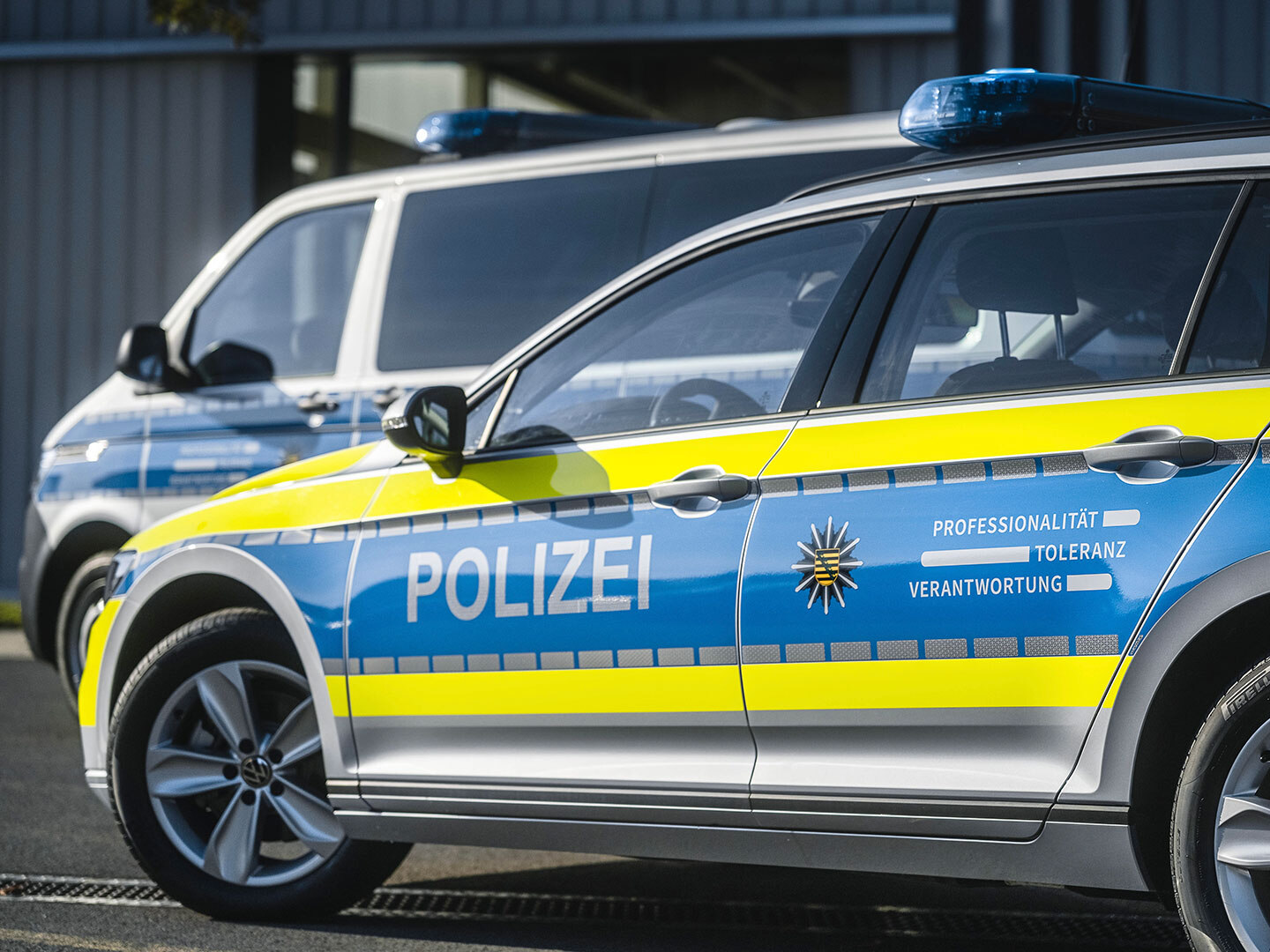 Un polițist german a cerut mită de la un român. Cetățeanul român l-a raportat, iar acum a fost pronunțată sentința. 2 Un politisht german a cerut mita de la un roman Cetateanul roman l a raportat iar acum a fost pronuntata sentinta