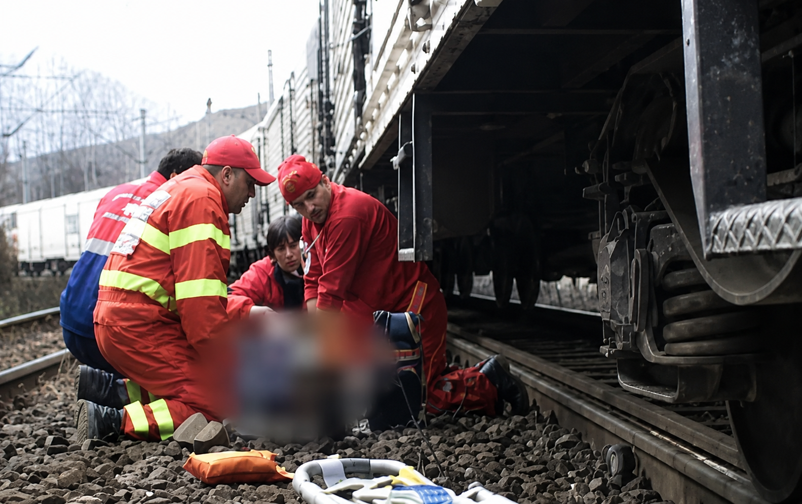Un tren care a plecat din Cluj a accidentat mortal un bărbat de 51 de ani. Medicii nu au reușit să-l salveze. 2 Un tren care a plecat din Cluj a accidentat mortal un barbat de 51 de ani Medicii nu au reusit sa l salveze