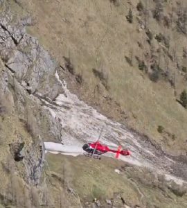 Un turist bulgar a cazut 40 de metri intr o prapastie pe Valea Caraimanului pe un traseu interzis