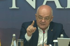 VIDEO Emil Boc furios in sedinta Consiliului Local A avut un schimb aprins de 20 de minute cu consilierii locali USR Cluj din cauza tarifelor CTP Minciuni