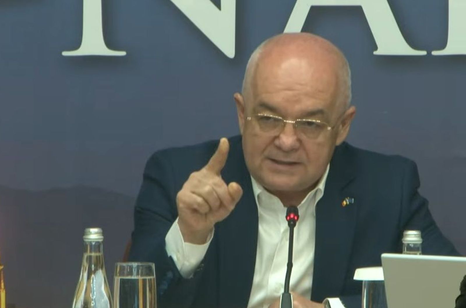 VIDEO. Emil Boc, supărat în ședința Consiliului Local. A avut o dispută de 20 de minute cu consilierii locali USR Cluj dintr-un motiv ciudat: „Minciuni, minciuni!” 2 VIDEO Emil Boc suparat in sedina Consiliului Local A avut o disputa de 20 de minute cu consilierii locali USR Cluj dintr un motiv ciudat Minciuni minciuni