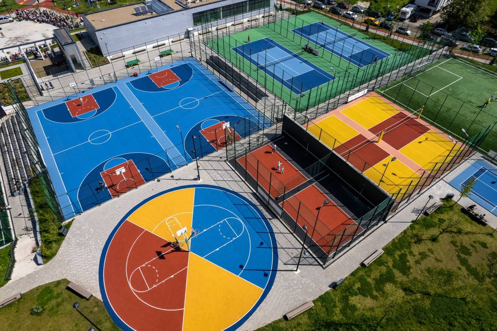 Visezi sa te antrenezi gratuit in Cluj Napoca Primaria pune la dispozitie doua baze sportive accesibile tuturor cetatenilor Cum functioneaza si cum poti face rezervari online