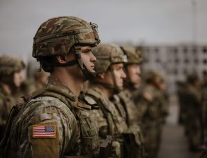 WSJ Pentagonul suspenda desfasurarea a peste 4000 de soldati americani in Europa