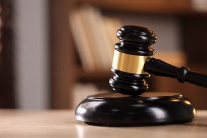 decizie disputata in italia o instanta a stabilit ca un copil poate avea doi tati si o mama cazul a starnit furia catolicilor conservatori