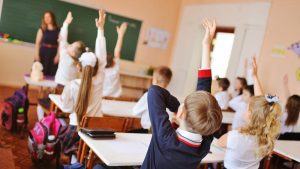 ultima decizie a lui bolojan in guvern inainte de motiune acordarea unui prime de 1500 de lei pentru