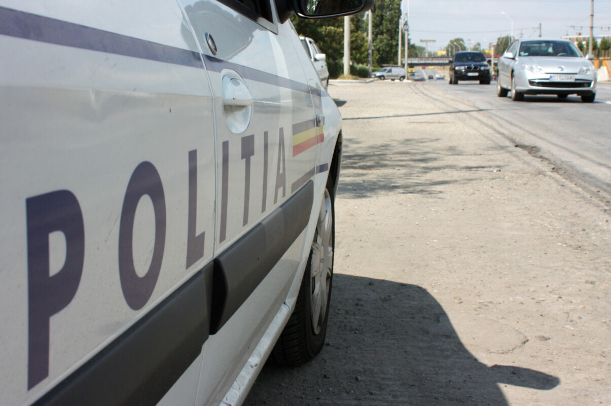 Accident pe Șoseaua Alexandriei: două persoane au fost internate în spital 2 Accident pe Soseaua Alexandriei doua persoane au fost internate in spital