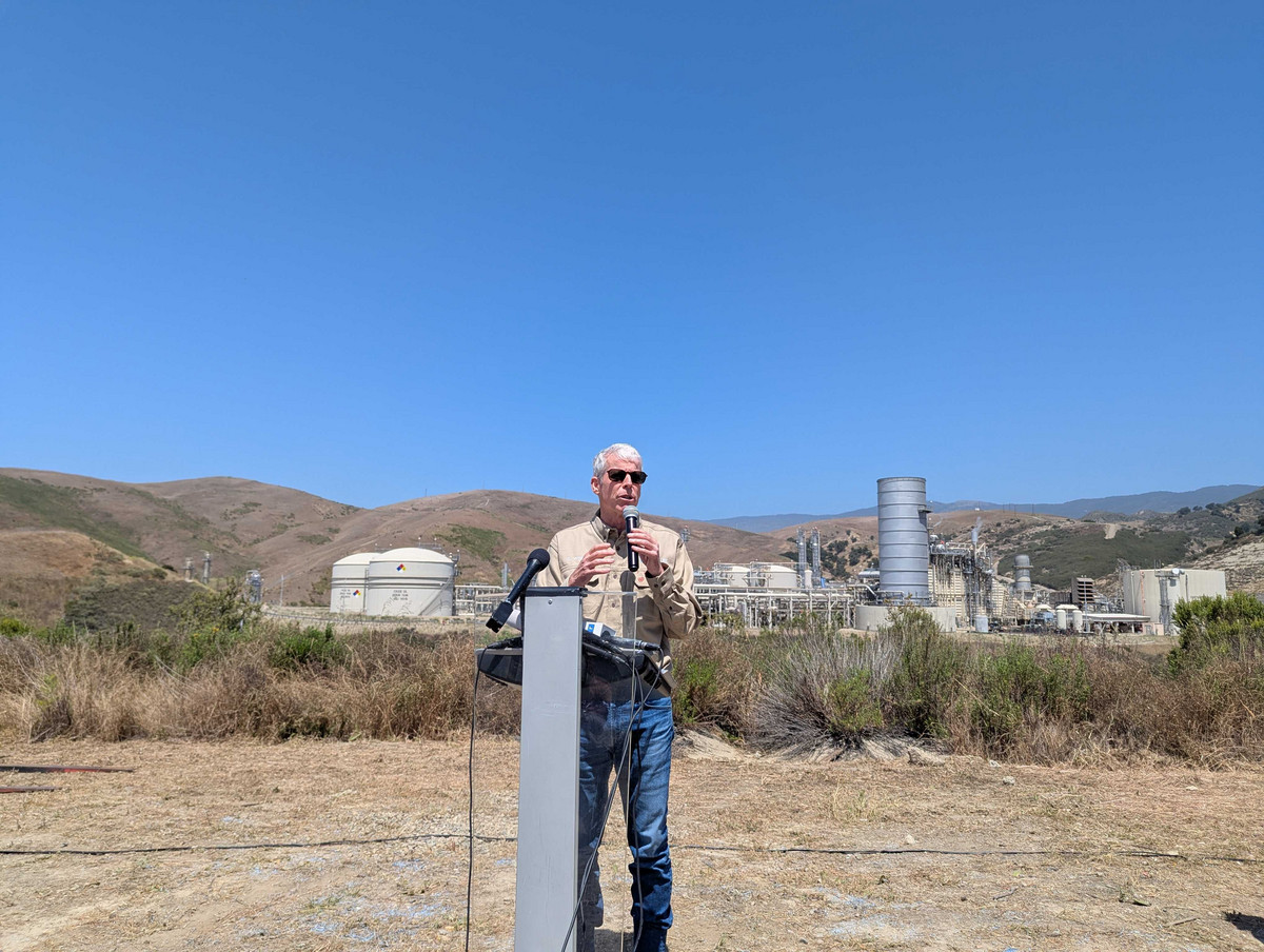Administratia Trump este in dialog activ referitor la rezerva strategica de petrol din California