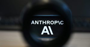 Anthropic suspenda accesul la cele mai recente modele de inteligenta artificiala ca urmare a unei directive din partea Statelor Unite