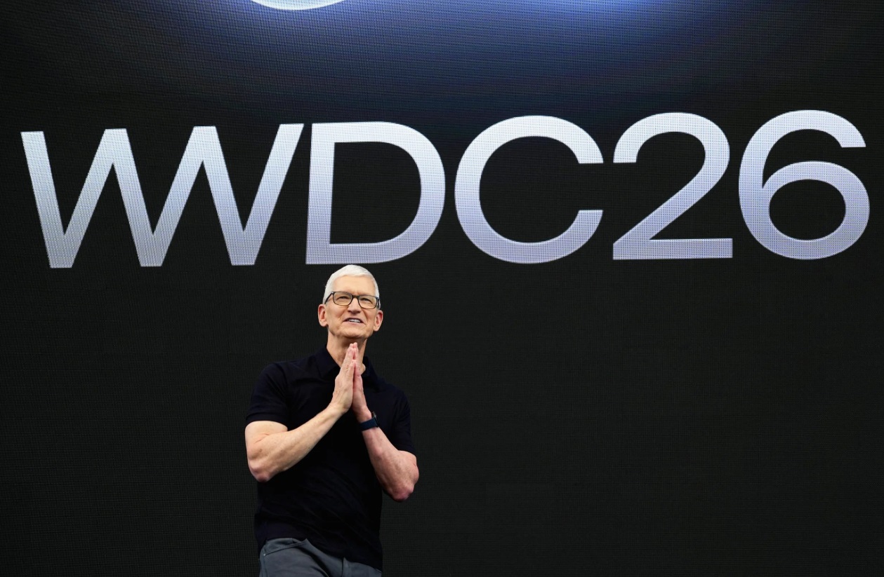 Apple lanseaza Siri AI si isi consolideaza poziia in competitia pe piata inteligentei artificiale Ultima conferinta WWDC sustinuta de Tim Cook