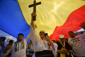 Diana Sosoaca si Dan Diaconescu au participat la Marsul Normalitatii organizat in sprijinul valorilor familiei traditionale