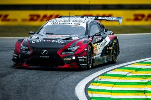 Echipajul pilotului roman Razvan Umbracescu ia startul de pe locul trei in cursa de 24 de ore de la Le Mans